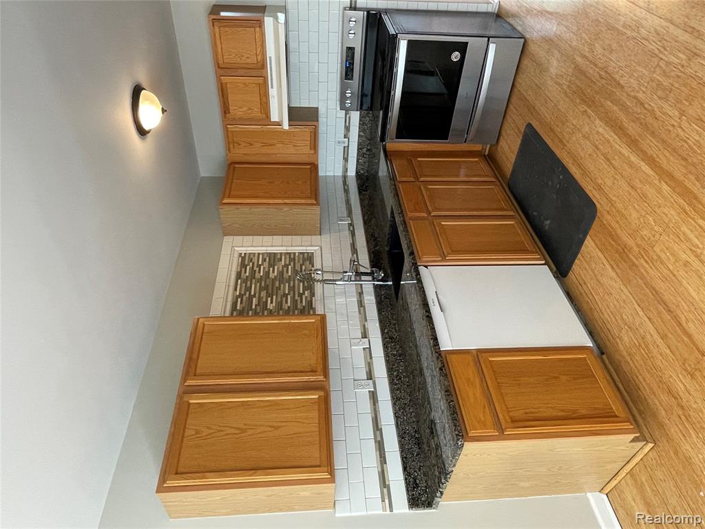 15641 Stone Crossing Drive, Southfield, MI 48075 — Photo 6
