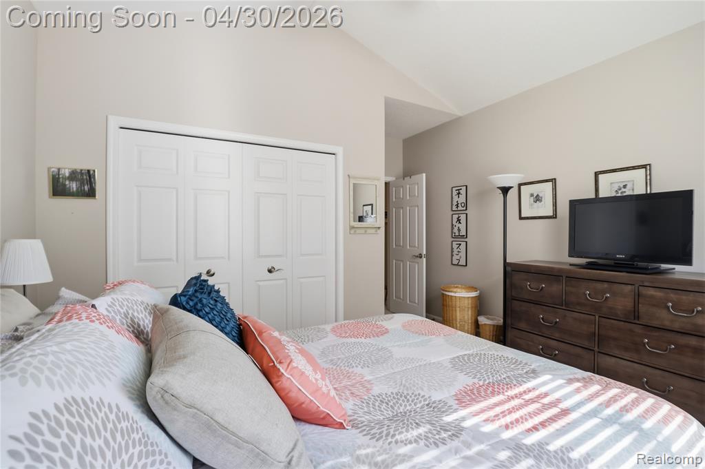 9031 Hidden Oaks Drive, Grand Blanc, MI 48439 — Photo 23