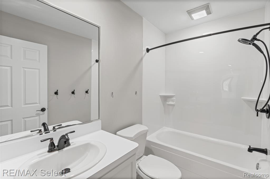 6056 Atlas Road, Grand Blanc, MI 48439 — Photo 39