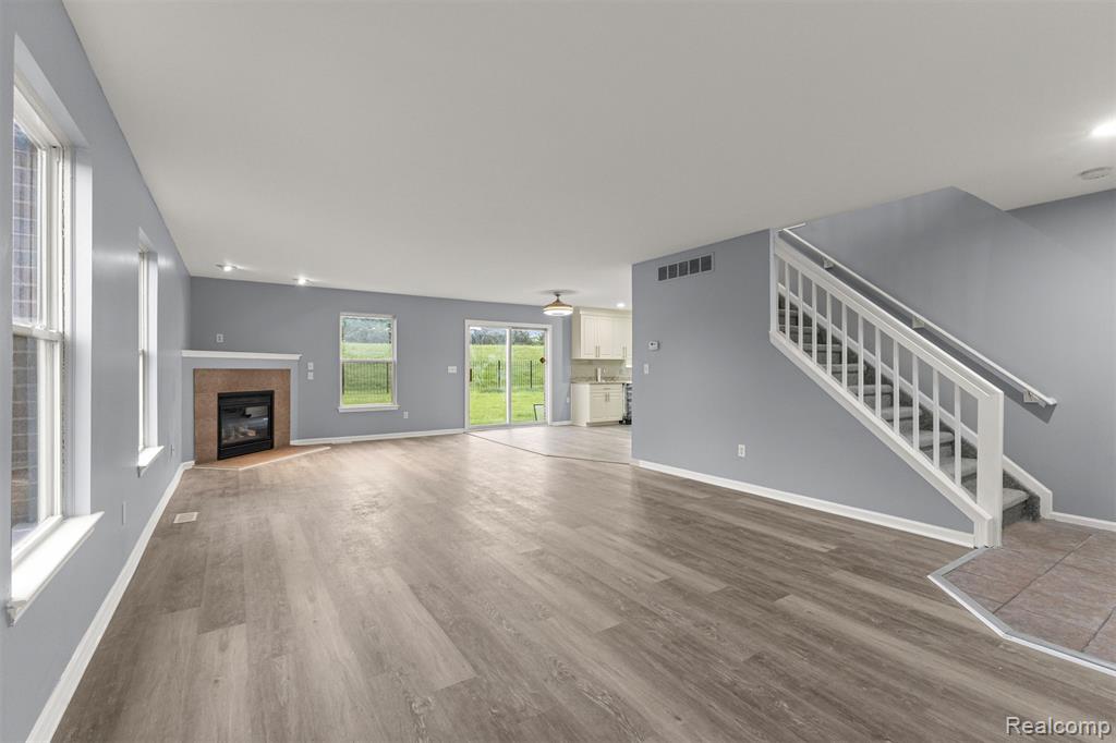 10913 Edlie Circle, Dearborn Heights, MI 48214 — Photo 5