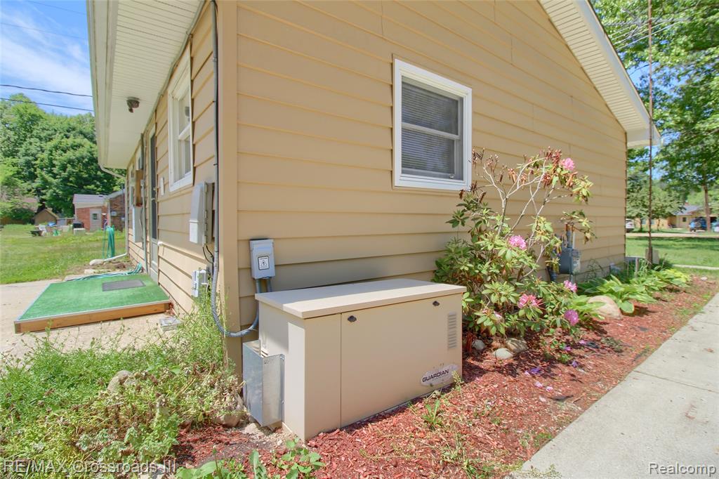 41509 RIGGS Road, Van Buren, MI 48111 — Photo 25