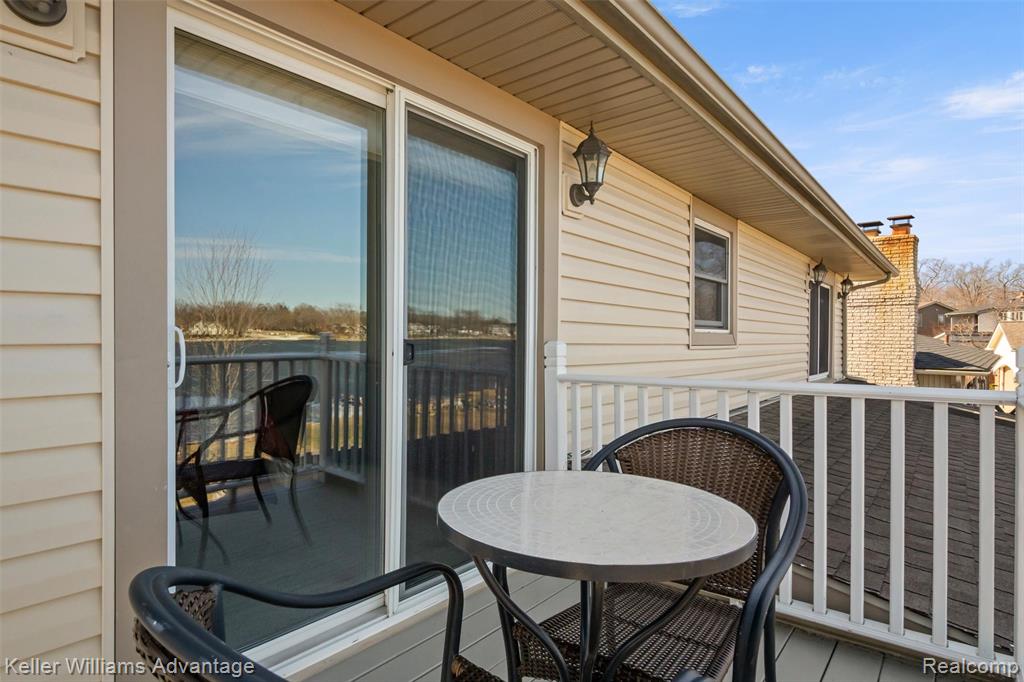 340 Angola Street, Wolverine Lake, MI 48390 — Photo 31