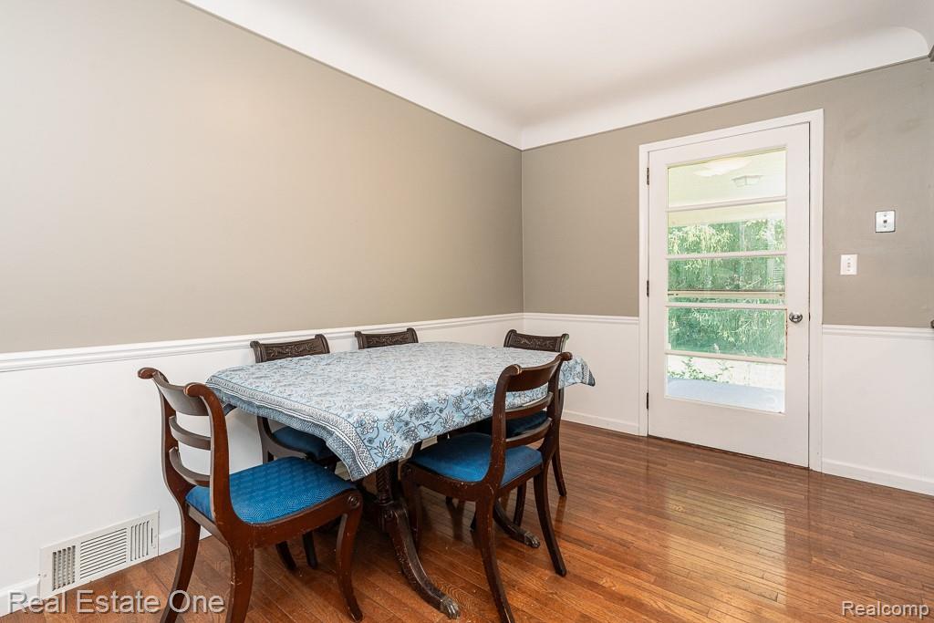 5055 Eastbrook Court, Utica, MI 48316 — Photo 6