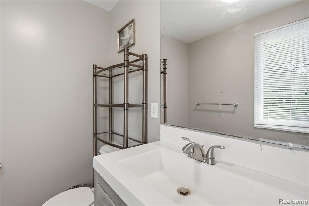 5385 Milane Circle, Clarkston, MI — Photo 14