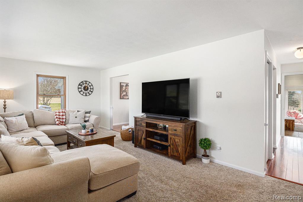 4896 BEARD Road, Byron, MI 48418 — Photo 8