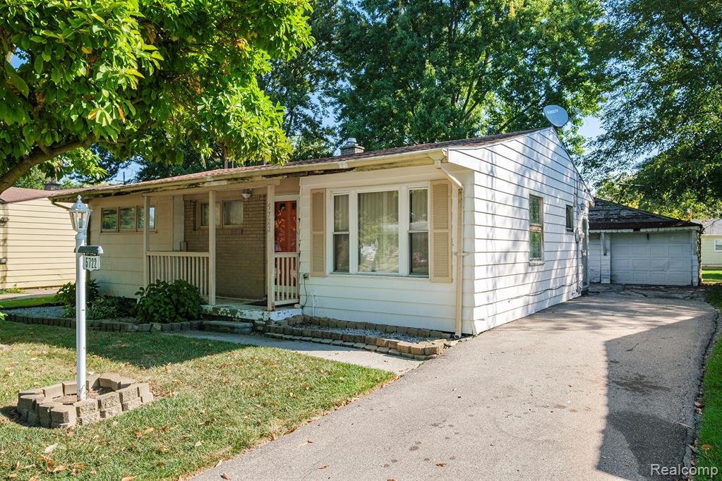 5722 Susan Street, Flint, MI 48505 — Photo 4
