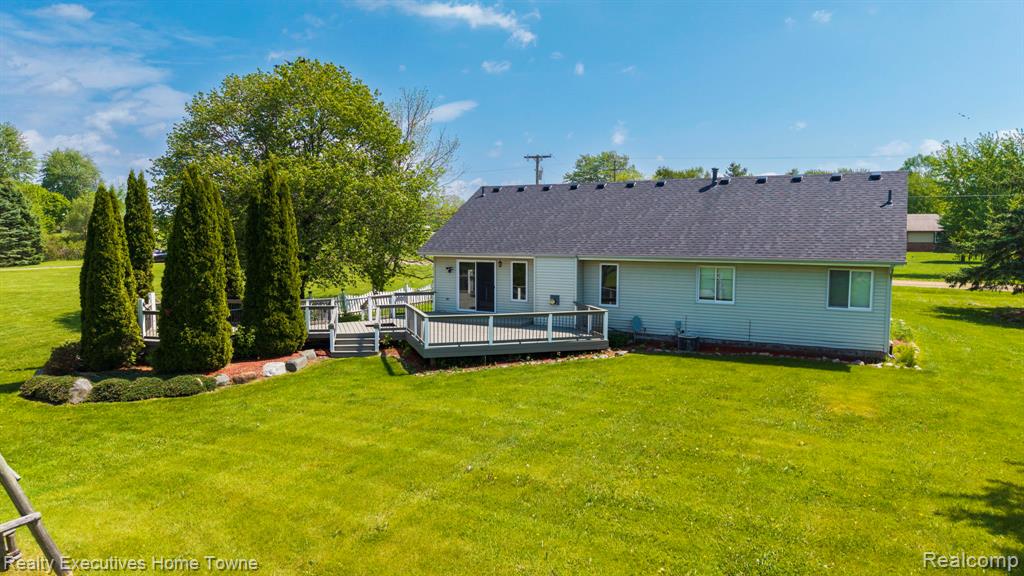 1041 Mackie Road, Almont, MI 48003 — Photo 7