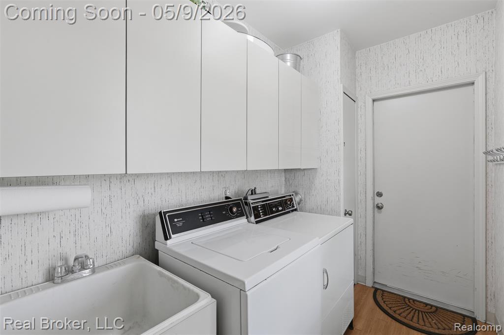 5037 Bantry Drive, West Bloomfield, MI — Photo 22