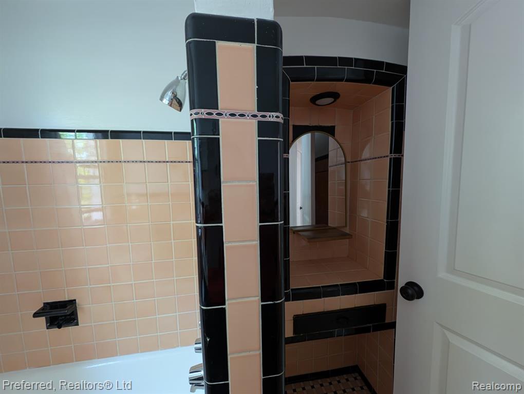 16918 Chandler Park Drive, Detroit, MI 48224 — Photo 18