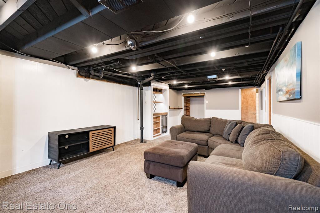 421 W Sunnybrook Drive, Royal Oak, MI 48073 — Photo 27