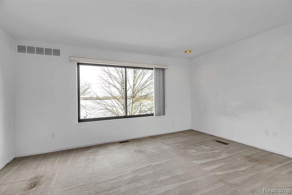 9629 HARBOUR COVE, Ypsilanti, MI 48197 — Photo 28