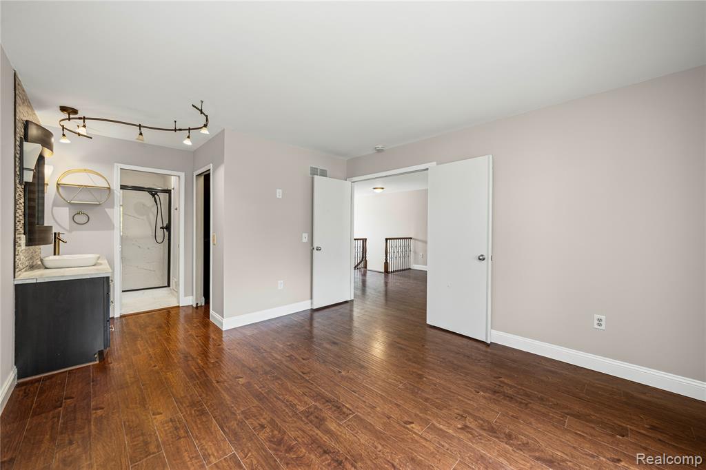 740 Eastbridge Court, Rochester Hills, MI 48307 — Photo 24