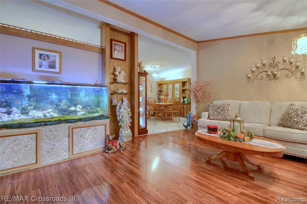 48620 Wear Road Road, Belleville, MI 48111 — Photo 3