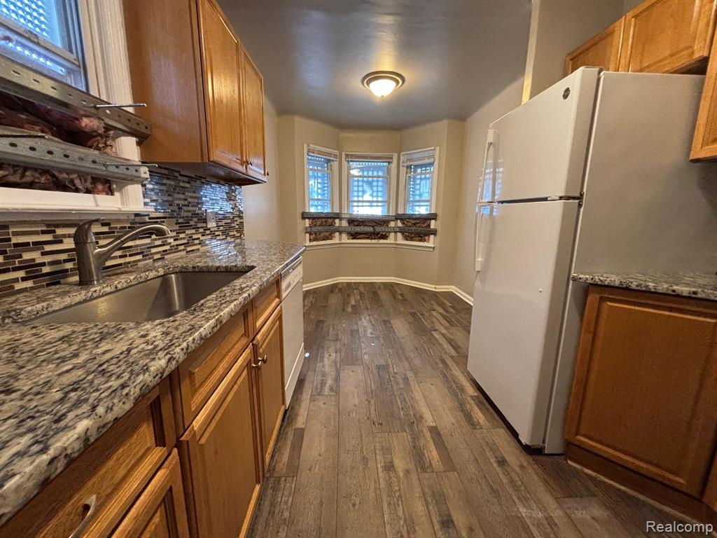 19381 KENOSHA Street, Harper Woods, MI 48225 — Photo 3