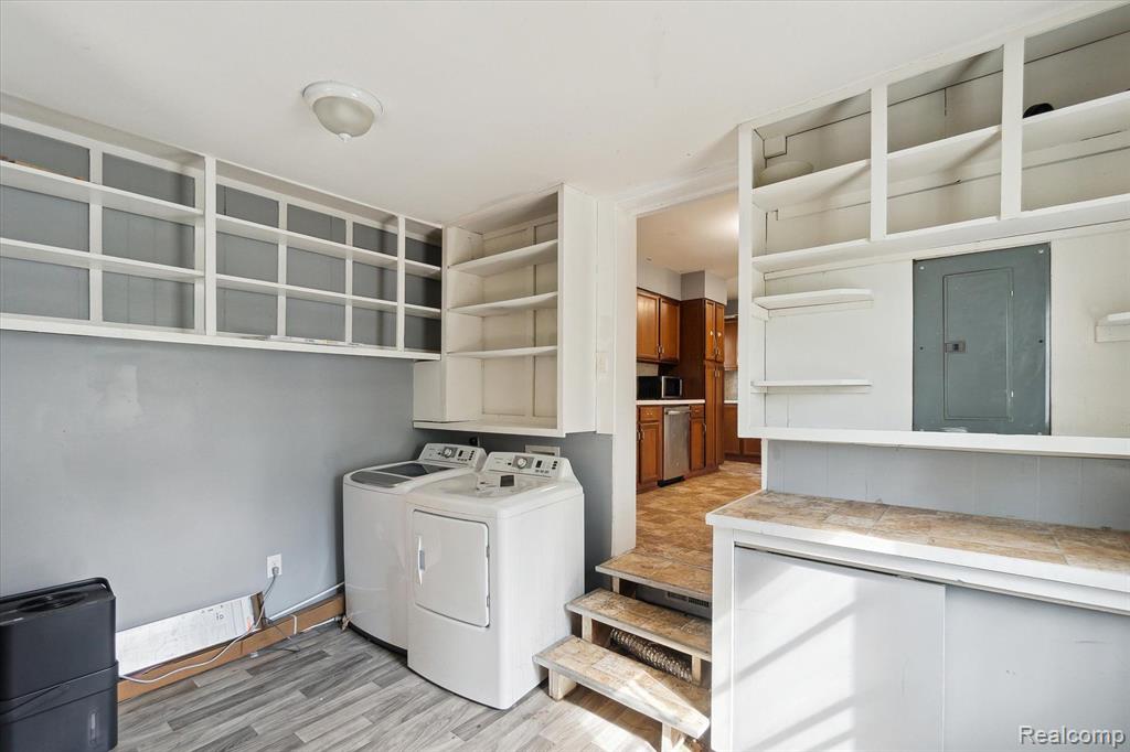 5407 Country Lane, Flint, MI 48506 — Photo 13