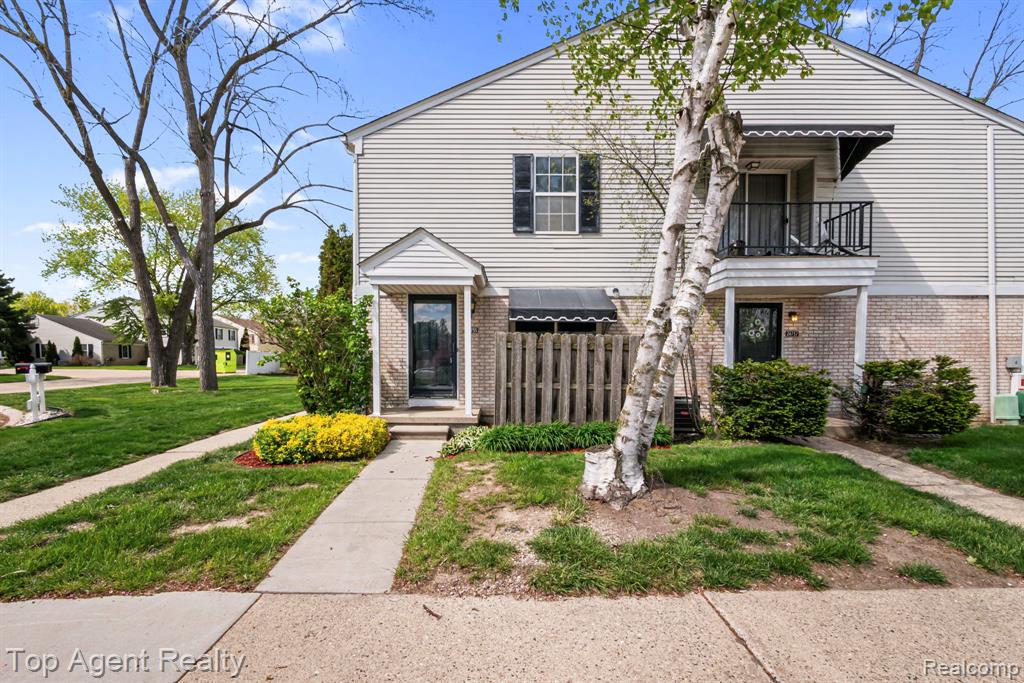 24755 Meadow Lane, Harrison Township, MI — front exterior