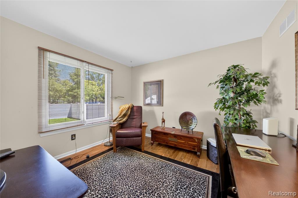 44570 Ridgefield Road, Canton, MI 48188 — Photo 14