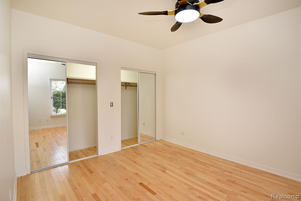 29439 LAUREL Drive, Farmington Hills, MI 48331 — Photo 21