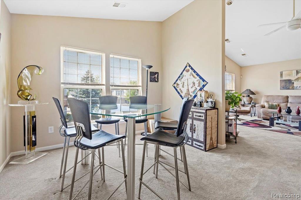 26606 KIRKWAY Circle, Woodhaven, MI 48183 — Photo 9