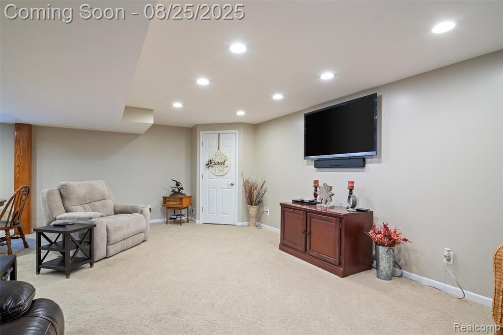 48201 Nottinghill Lane, Canton, MI 48188 — Photo 41