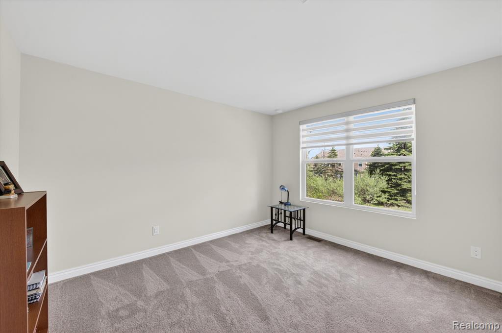 2942 Montgomery Circle, Walled Lake, MI 48390 — Photo 24