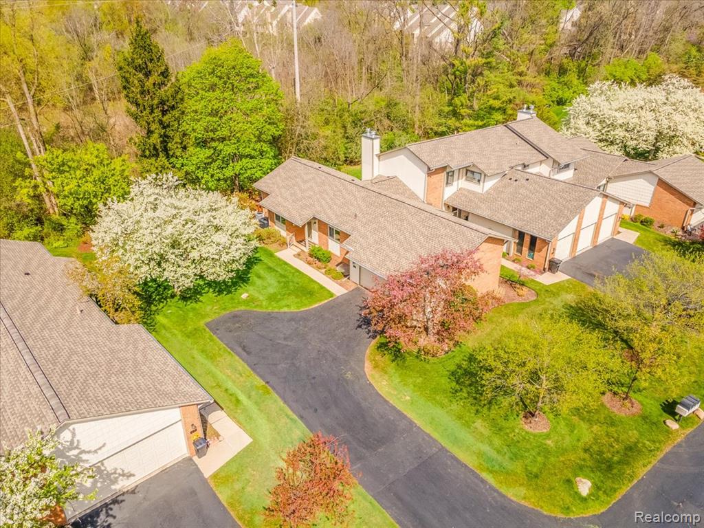 48132 Colony Farm Circle, Plymouth, MI 48170 — Photo 9