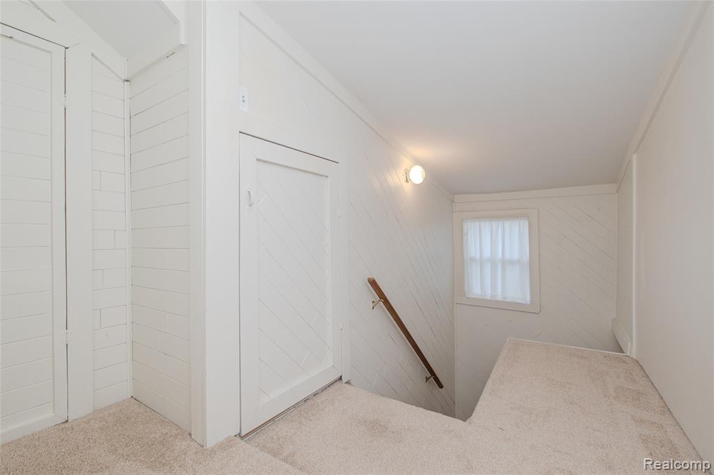 927 N Maple Avenue, Royal Oak, MI 48067 — Photo 51