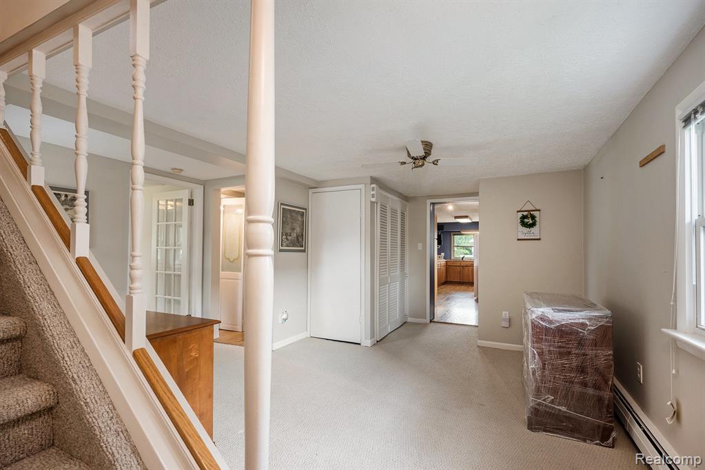 39846 Shoreline Drive, Harrison Township, MI — Photo 2