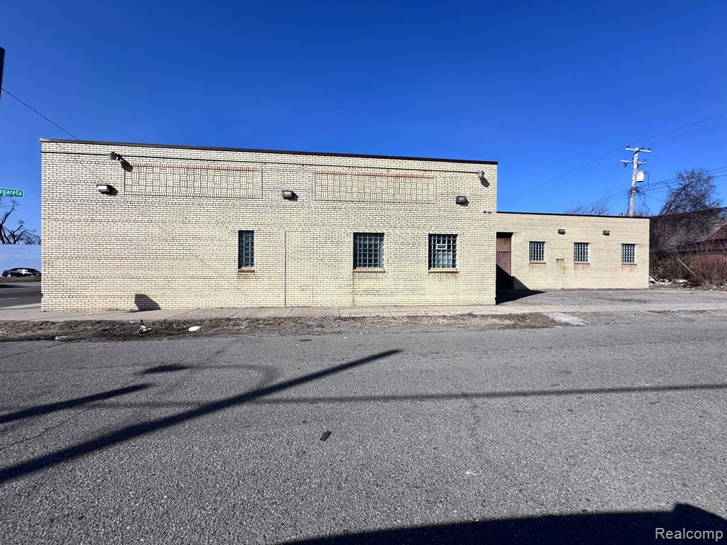 18600 WYOMING Street, Detroit, MI 48221 — Photo 16