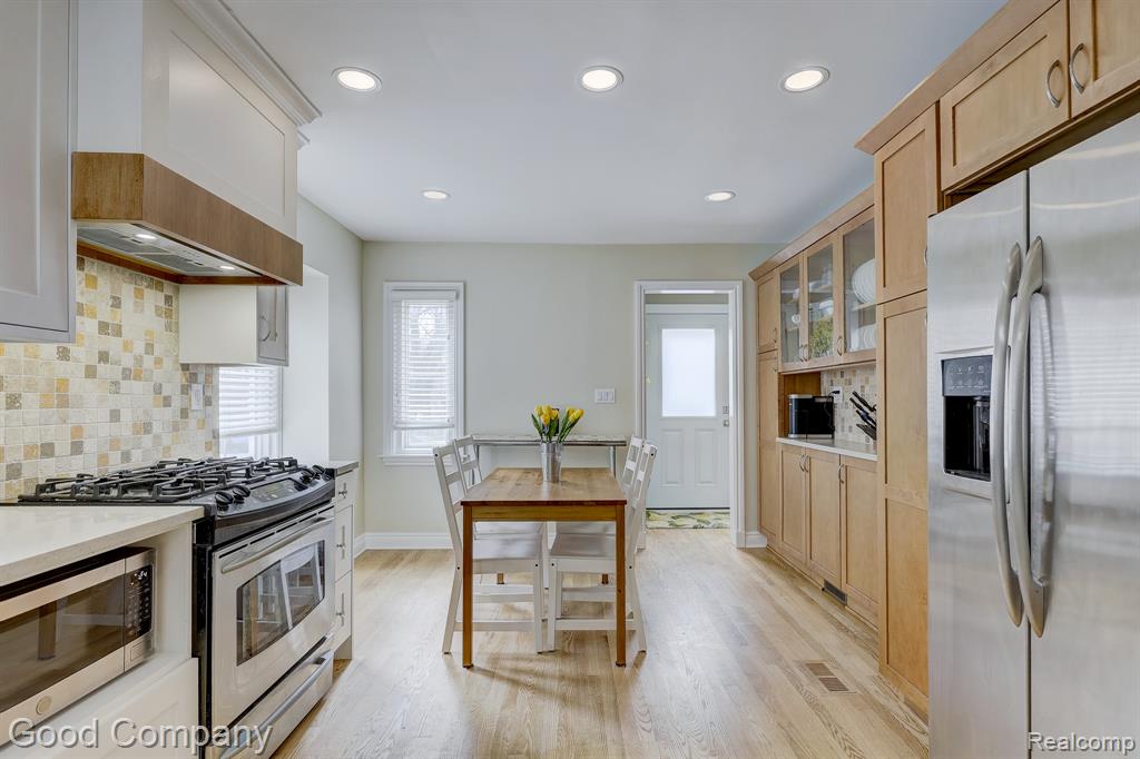 924 Marywood Drive, Royal Oak, MI 48067 — Photo 12