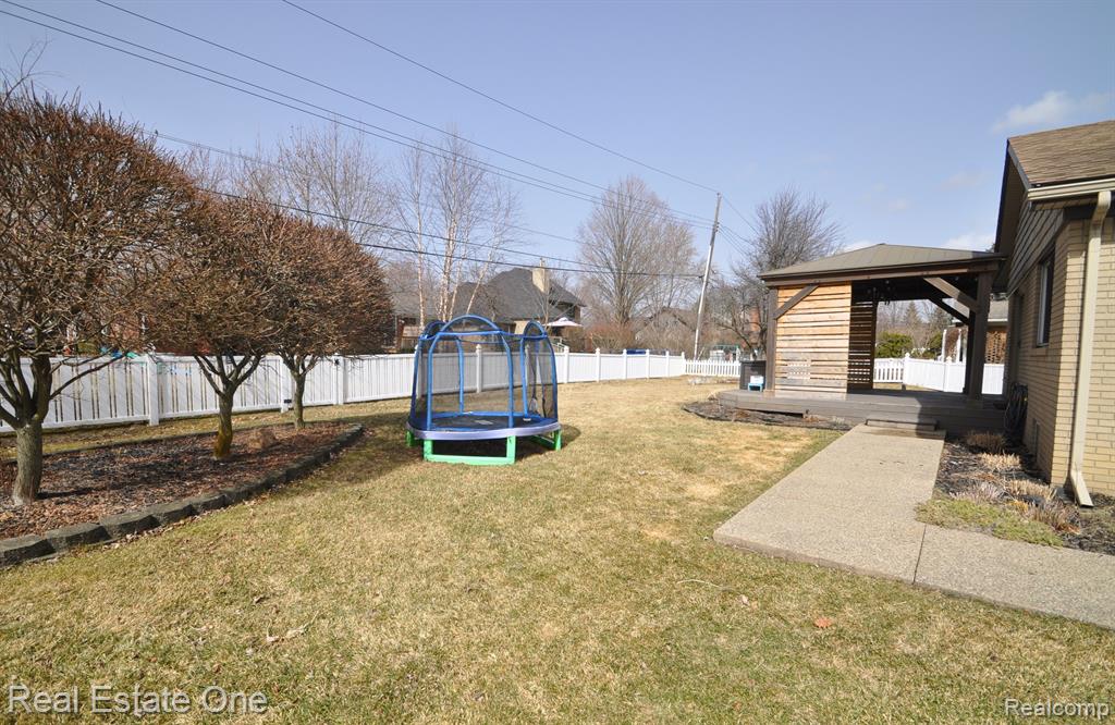 53447 GARLAND Drive, Macomb, MI 48316 — Photo 37