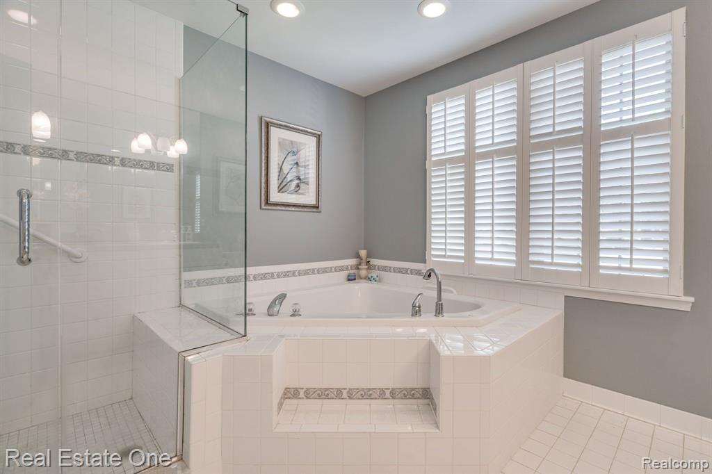 6894 LANCEWOOD, Shelby Twp, MI 48316 — Photo 31