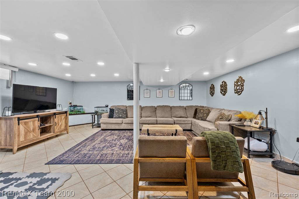 7841 Mead Street, Dearborn, MI 48126 — Photo 28