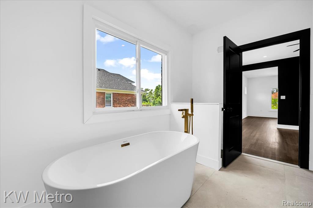 1685 Glynn Court, Detroit, MI 48206 — Photo 23