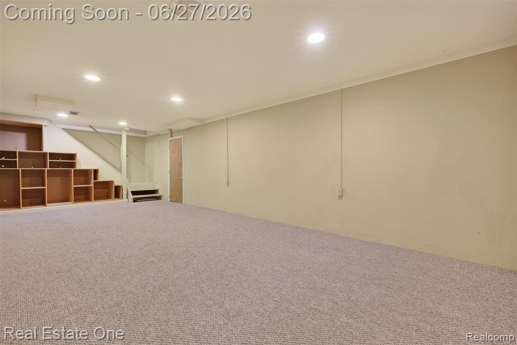 10379 Hegel Road, Goodrich Vlg, MI — Photo 39
