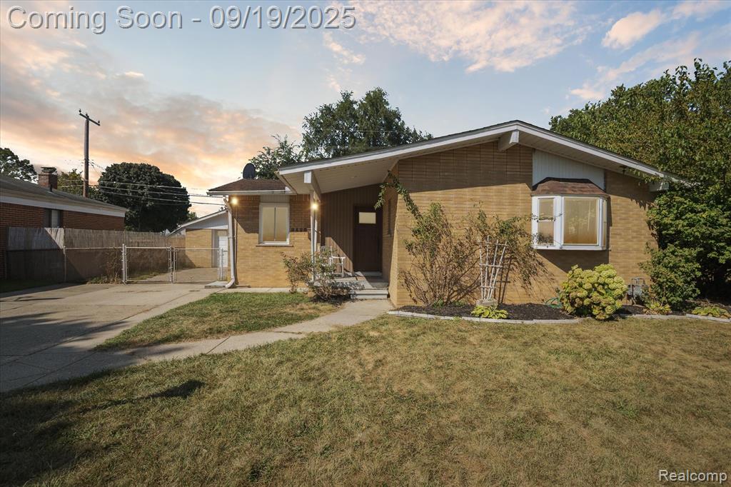 8425 Wormer, Dearborn Heights, MI 48127 — front exterior