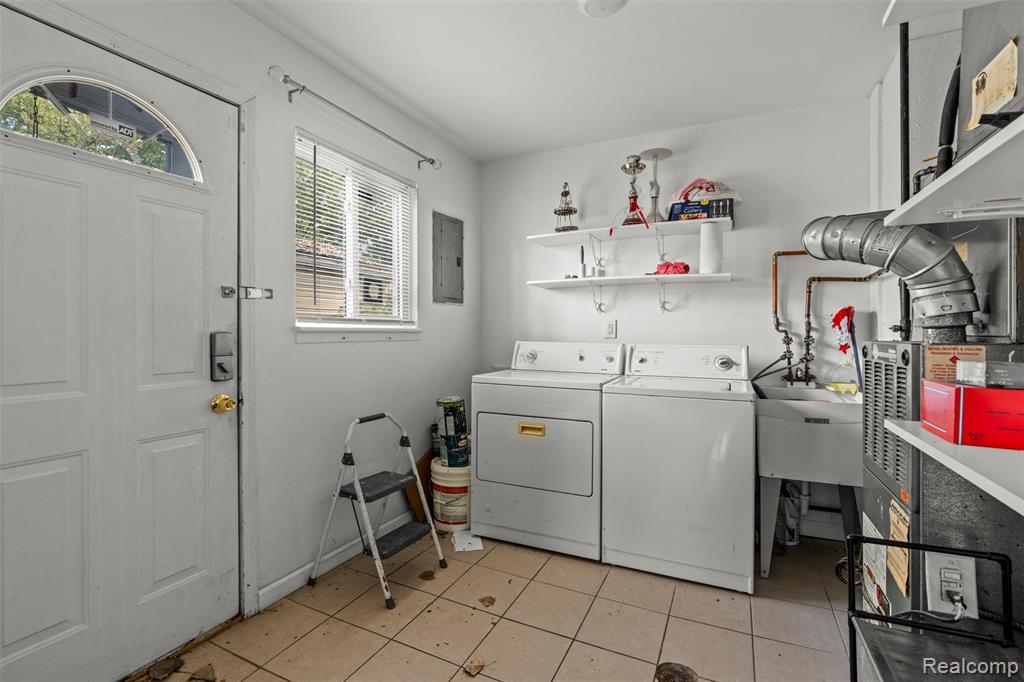 7052 Victory Avenue, Warren, MI 48091 — Photo 10