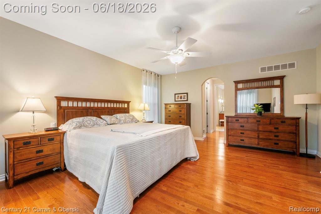 34225 Thornbrook Drive, Farmington, MI 48335 — Photo 27