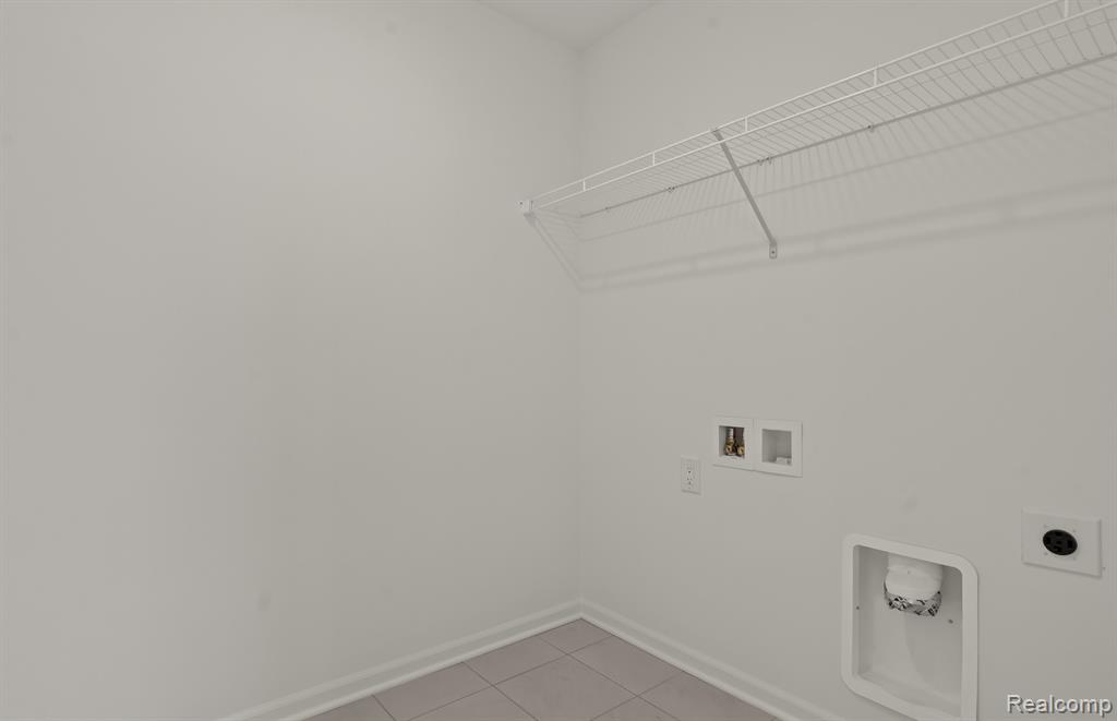 5570 East Spaniel Drive, Ann Arbor, MI 48108 — Photo 15