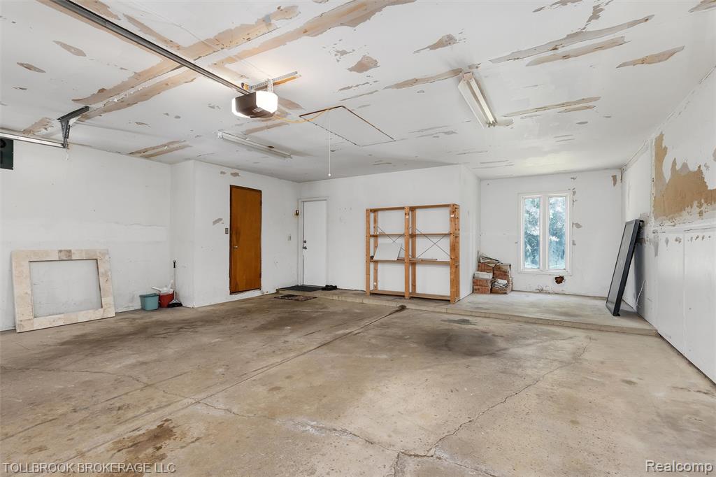 4105 Beach Road, Troy, MI 48098 — Photo 34