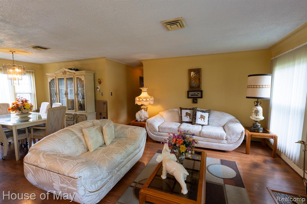 21240 Ridgedale Street, Oak Park, MI 48237 — Photo 3