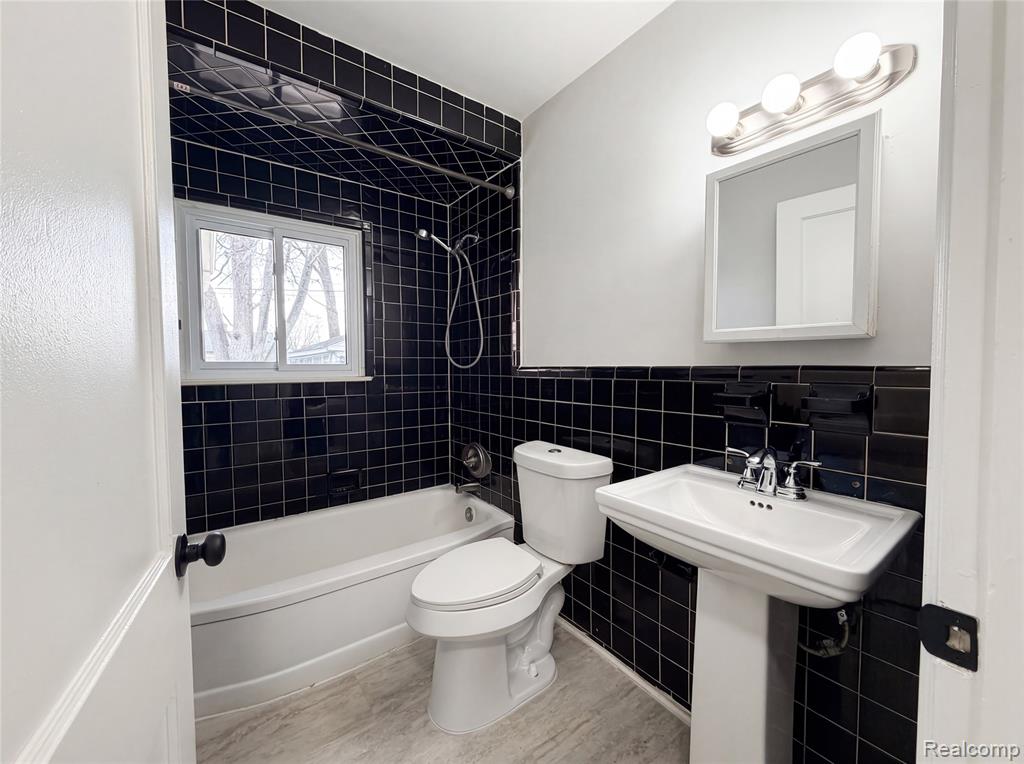 22103 Wilmot Avenue, Eastpointe, MI 48021 — Photo 6
