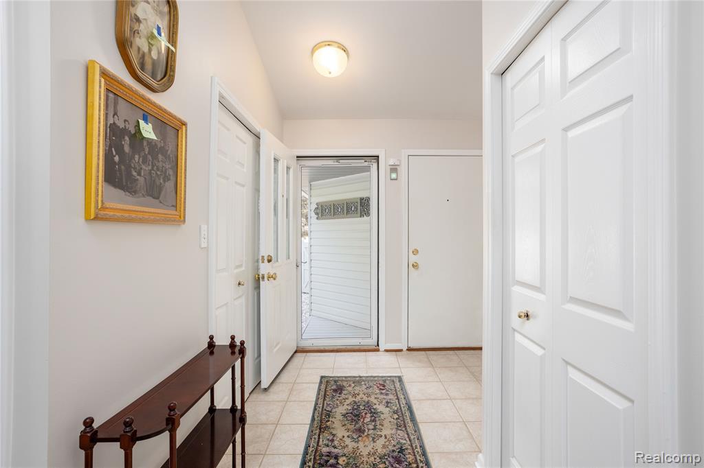 7566 Radcliffe, Brighton, MI 48114 — Photo 11