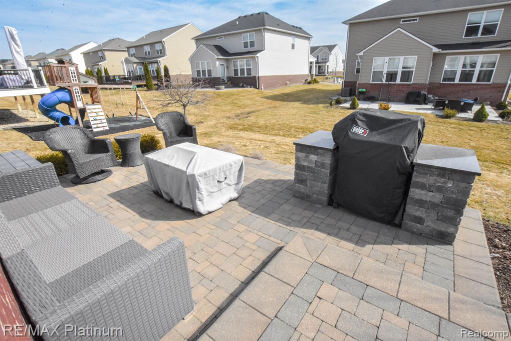 29914 BRAEBURN, New Hudson, MI 48165 — Photo 10