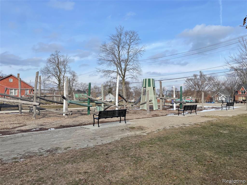 16267 San Juan Drive, Detroit, MI 48221 — Photo 9
