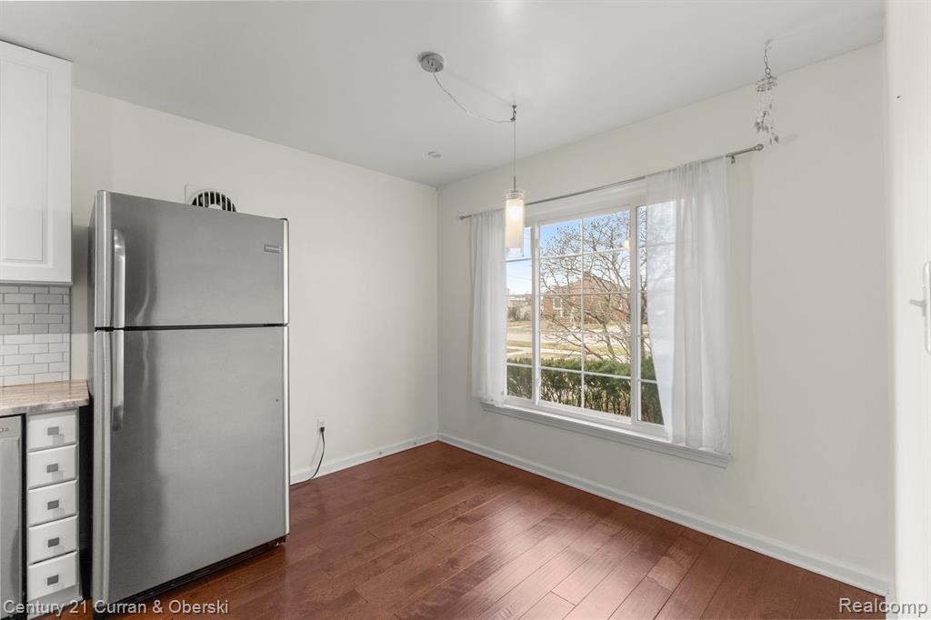 7244 FENTON Street, Dearborn Heights, MI 48127 — Photo 14