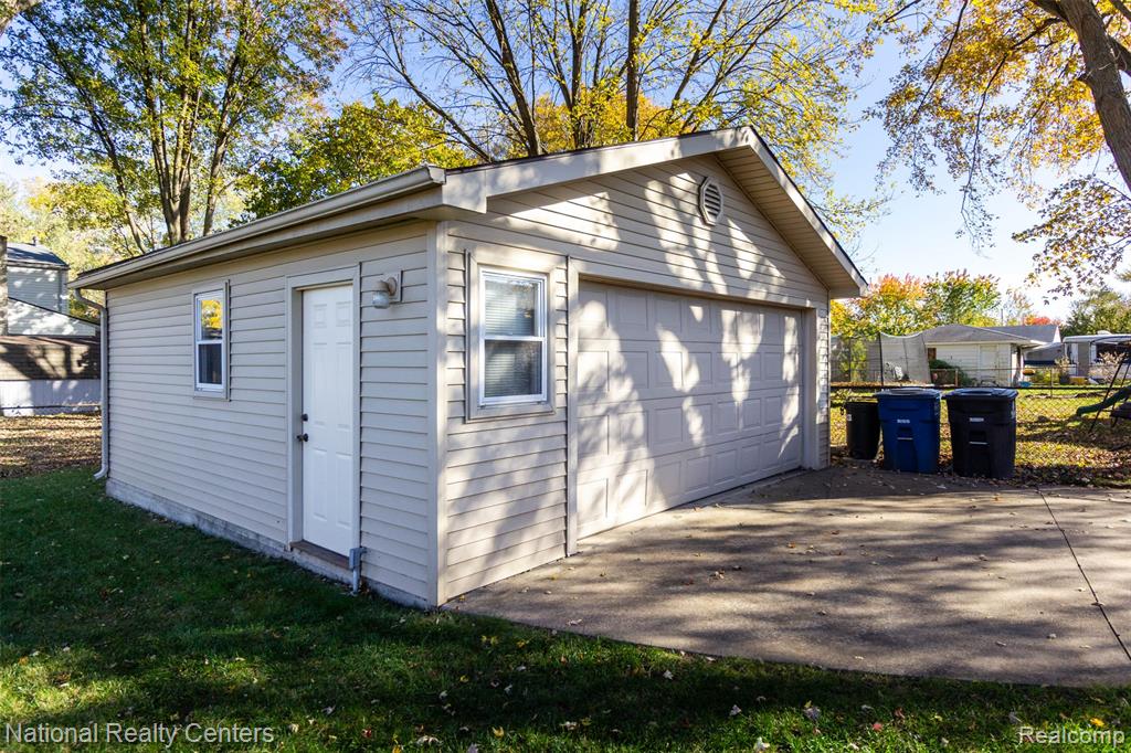 511 S Bryar Street, Westland, MI 48186 — Photo 37