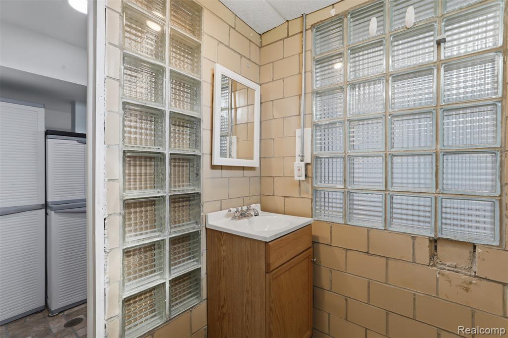 31651 Grant Street, Wayne, MI, 48184