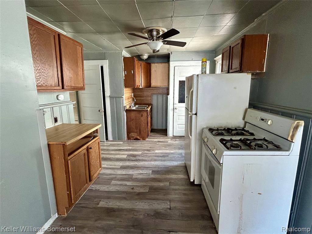 50 E ROCKWOOD Street, Ecorse, MI 48229 — Photo 9