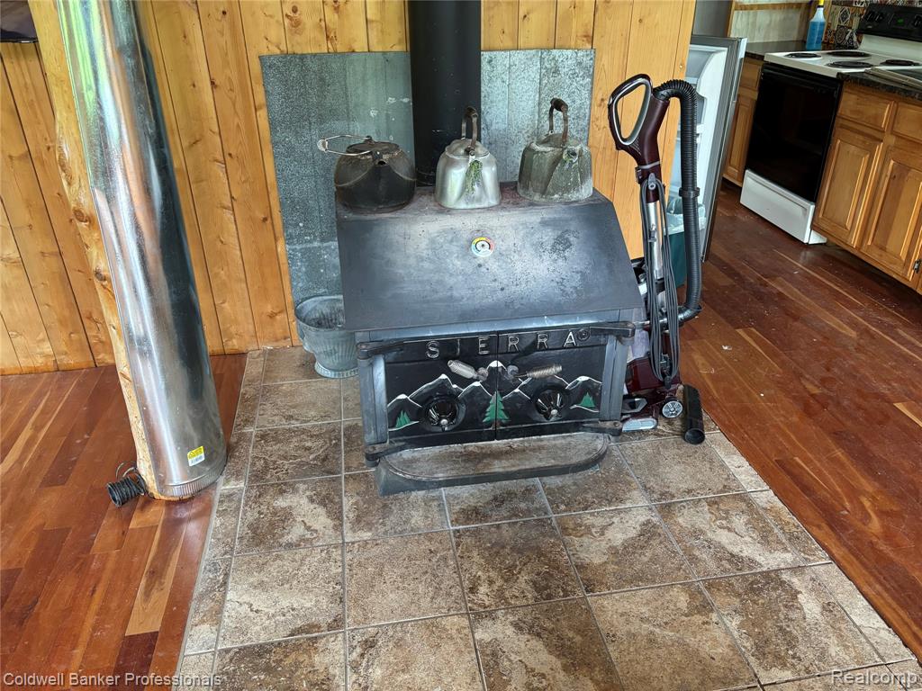 11560 Ashman Hill Road, Boyne Falls, MI 49713 — Photo 6